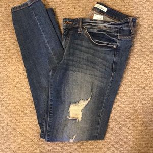 Kancan medium wash ripped jeans sz 27